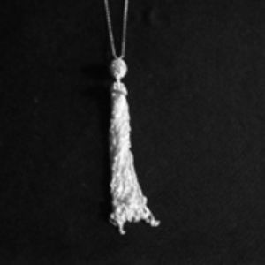 Versona necklace